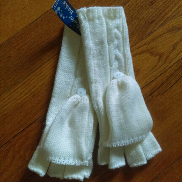 Accessories - White cable knit fingerless gloves